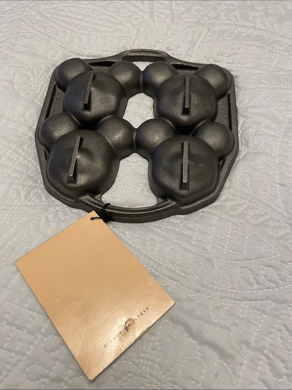 Vintage Tag Attached WALT DISNEY WORLD AT HOME Cast Iron Muffin Pan Collectible